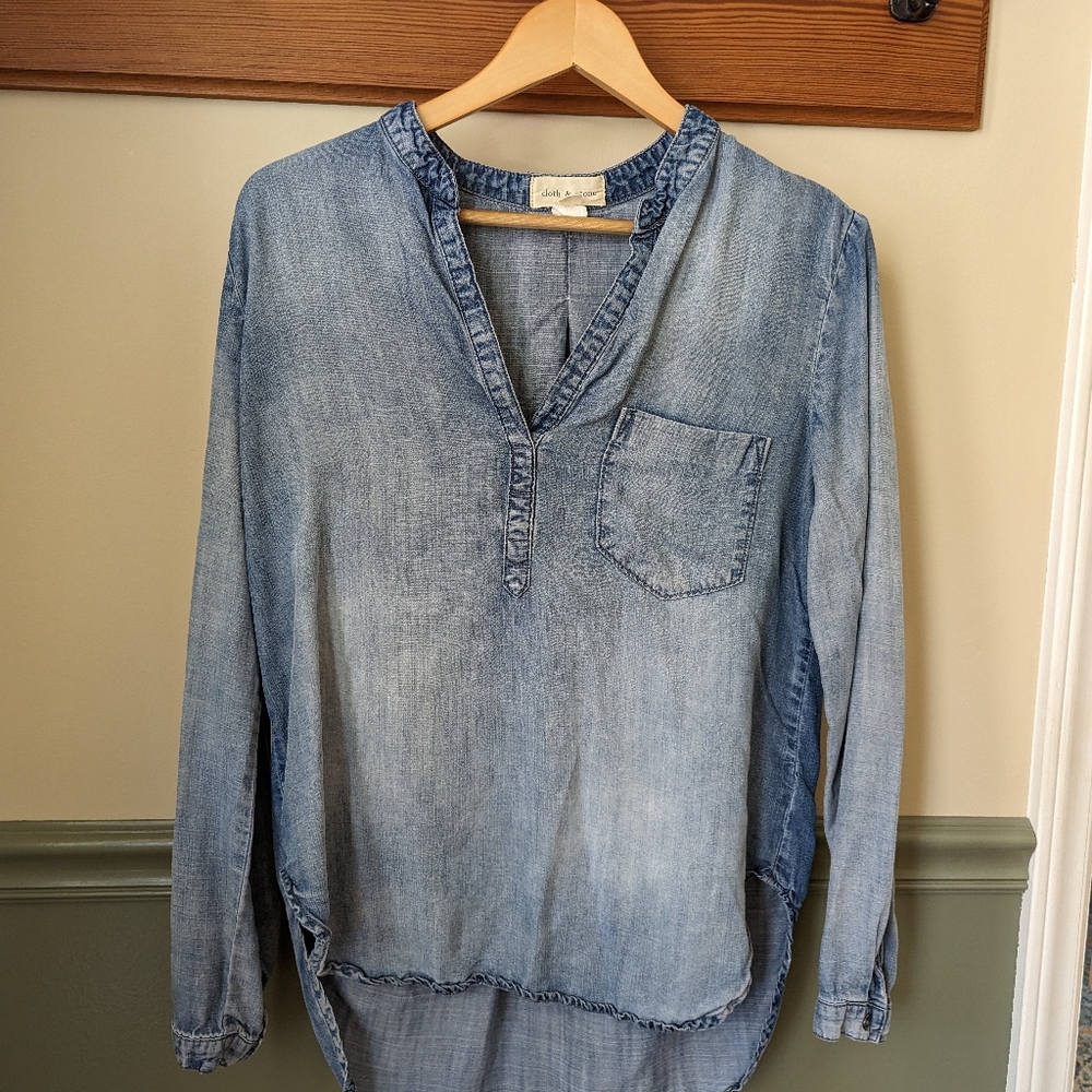 Anthropologie Chambray Top by Cloth and Stone in size M